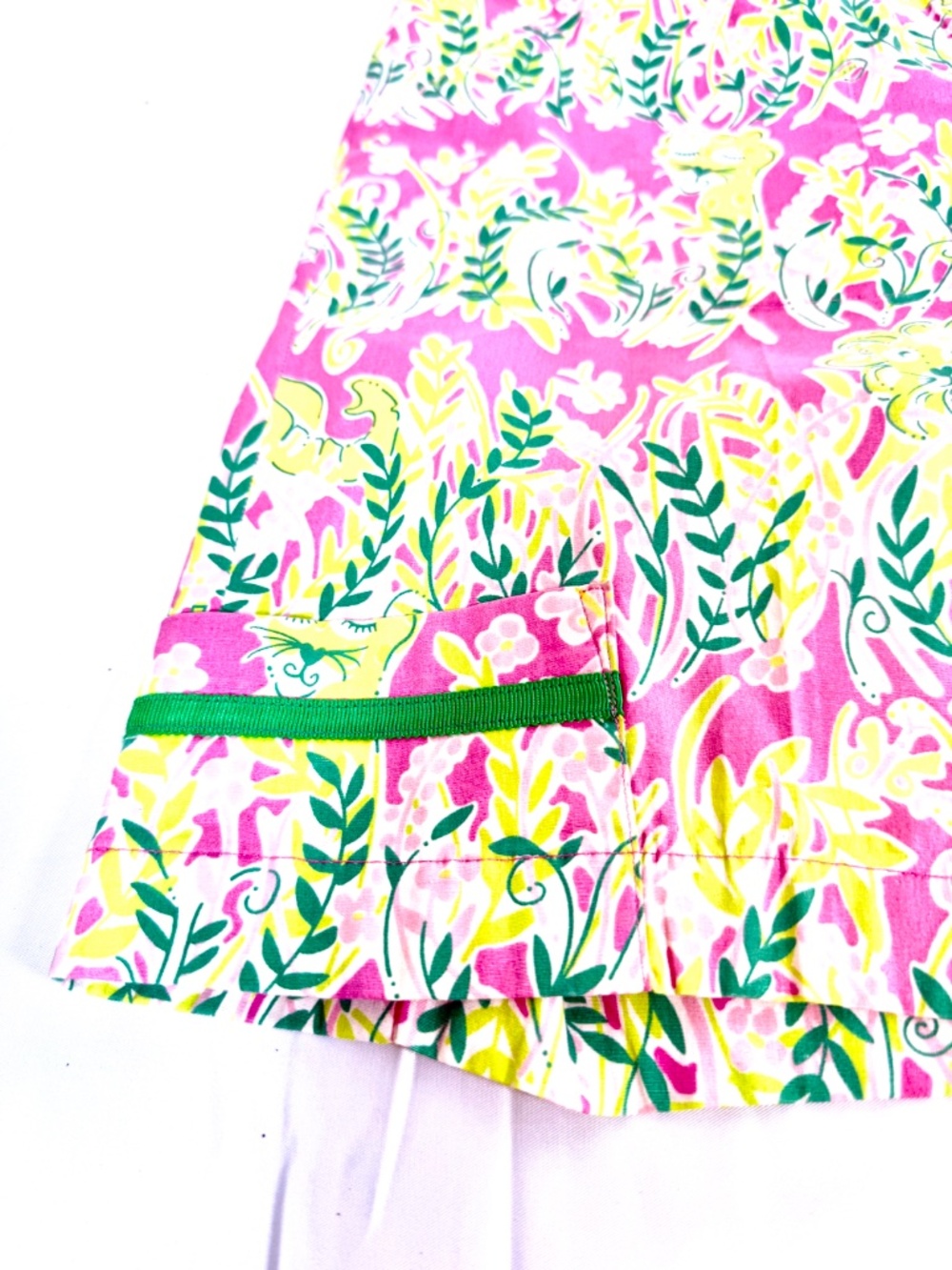 Lilly Pulitzer Pink Tropical Print Chino Golf Shorts Women's 6 Cotton Stretch - Picture 5 of 12